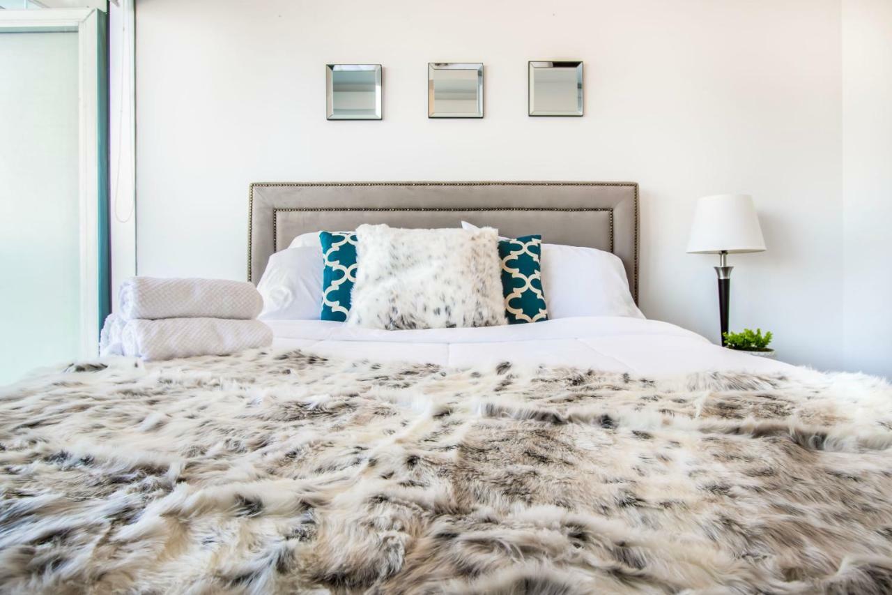 Micasa Suites - Modern Executive Condo Toronto Luaran gambar