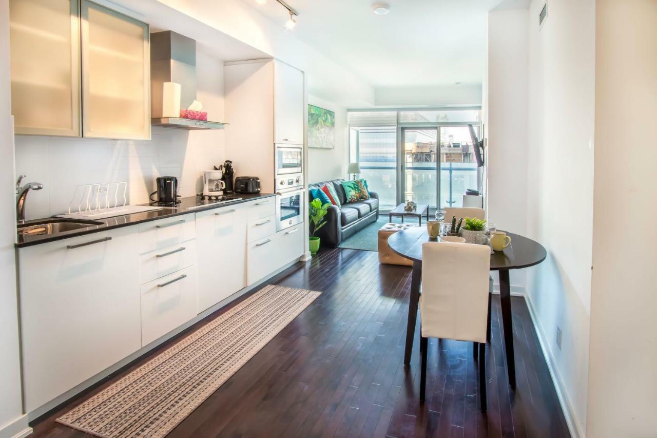 Micasa Suites - Modern Executive Condo Toronto Luaran gambar
