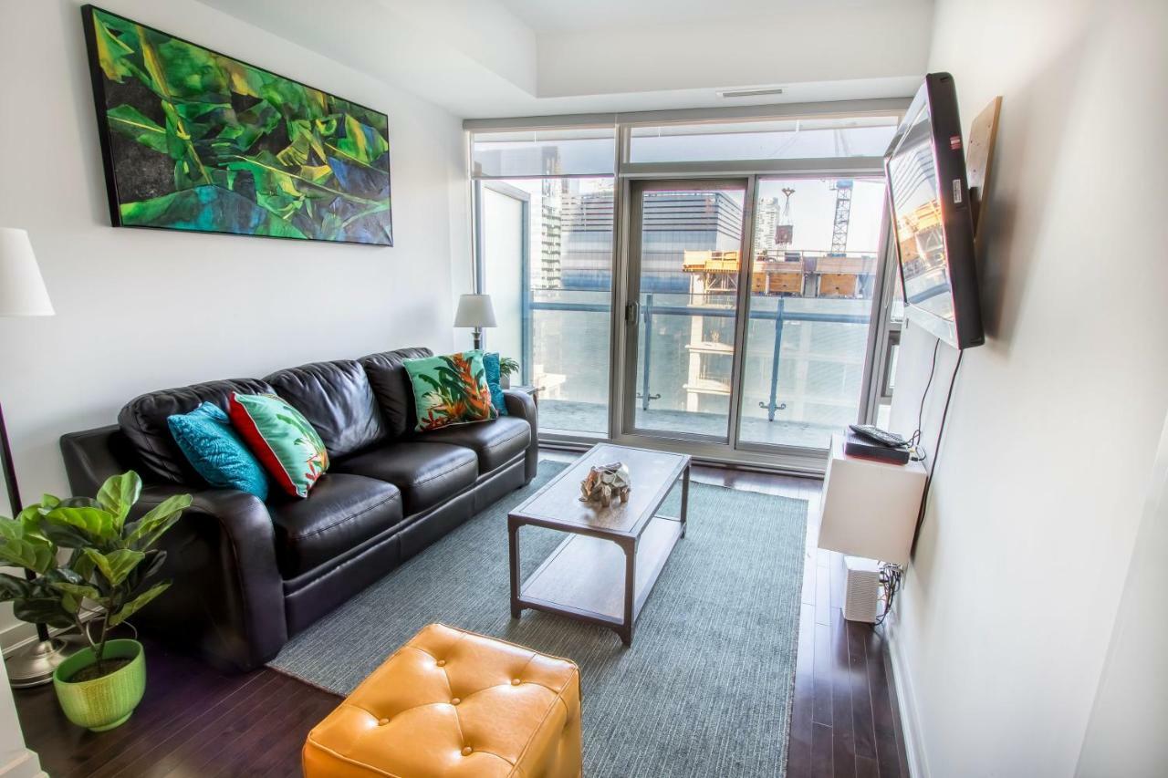 Micasa Suites - Modern Executive Condo Toronto Luaran gambar