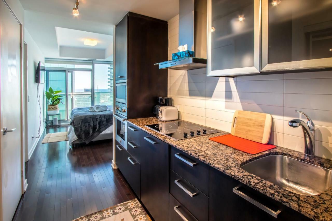 Micasa Suites - Modern Executive Condo Toronto Luaran gambar