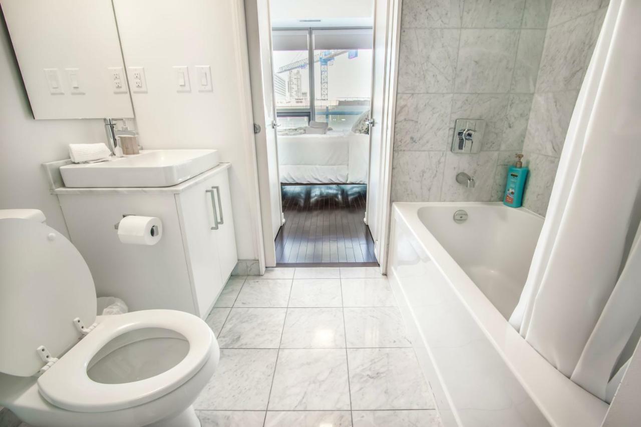 Micasa Suites - Modern Executive Condo Toronto Luaran gambar
